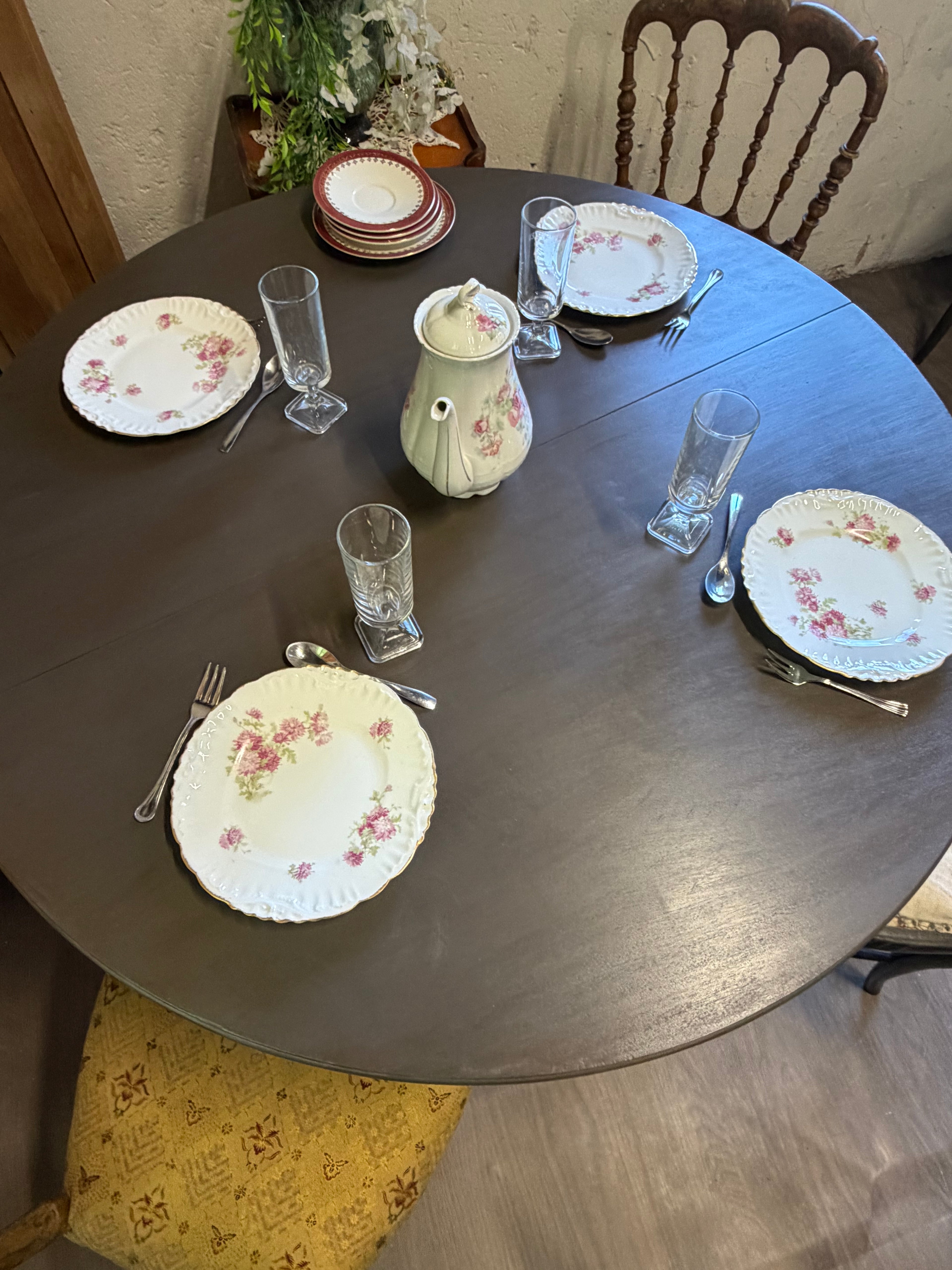 Table ronde style anglais
