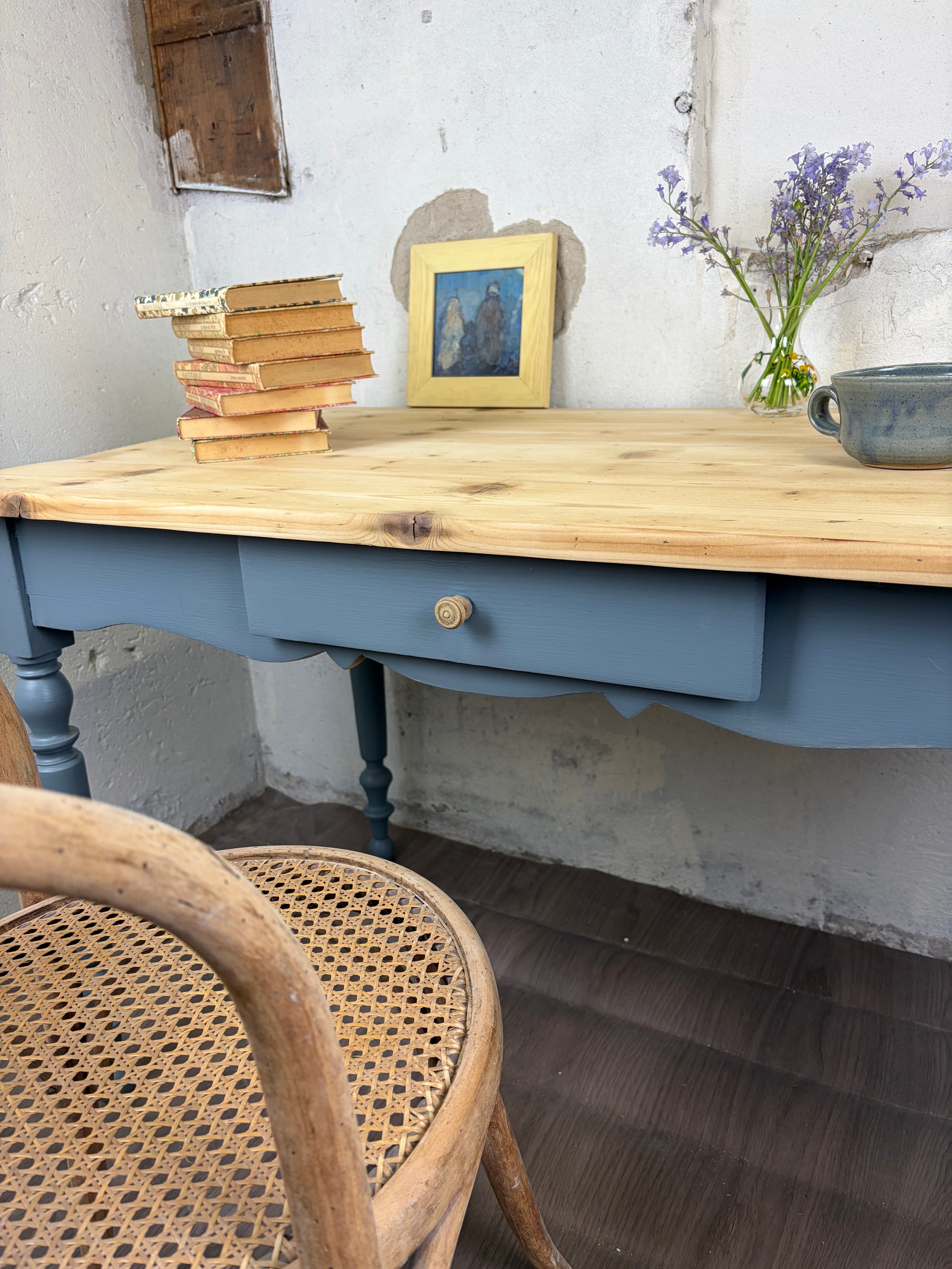 Table / Bureau