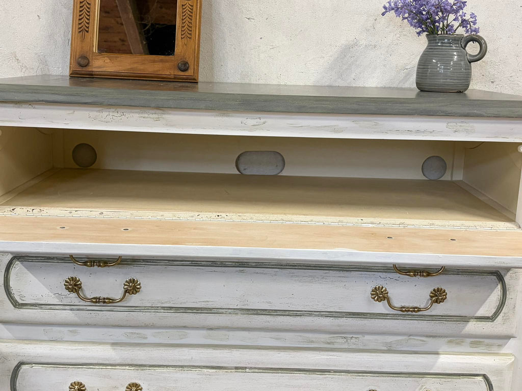 Commode style vintage