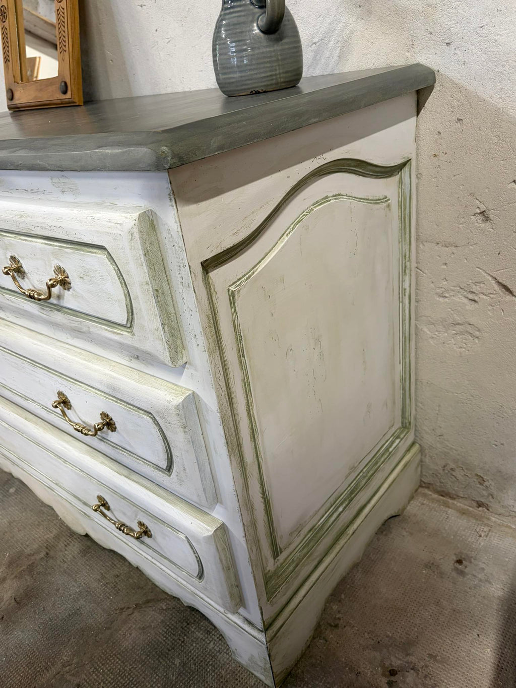 Commode style vintage