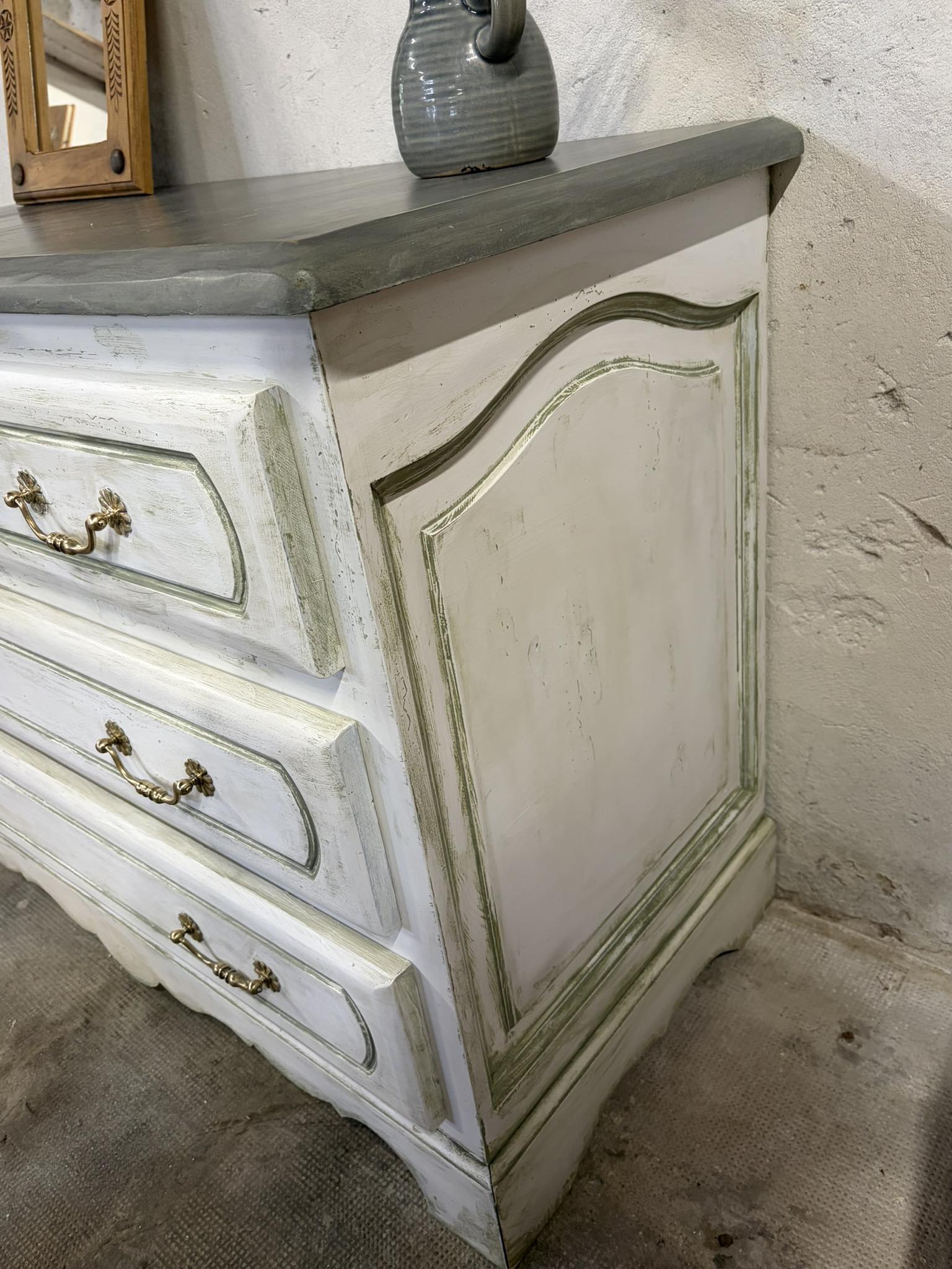 Commode style vintage