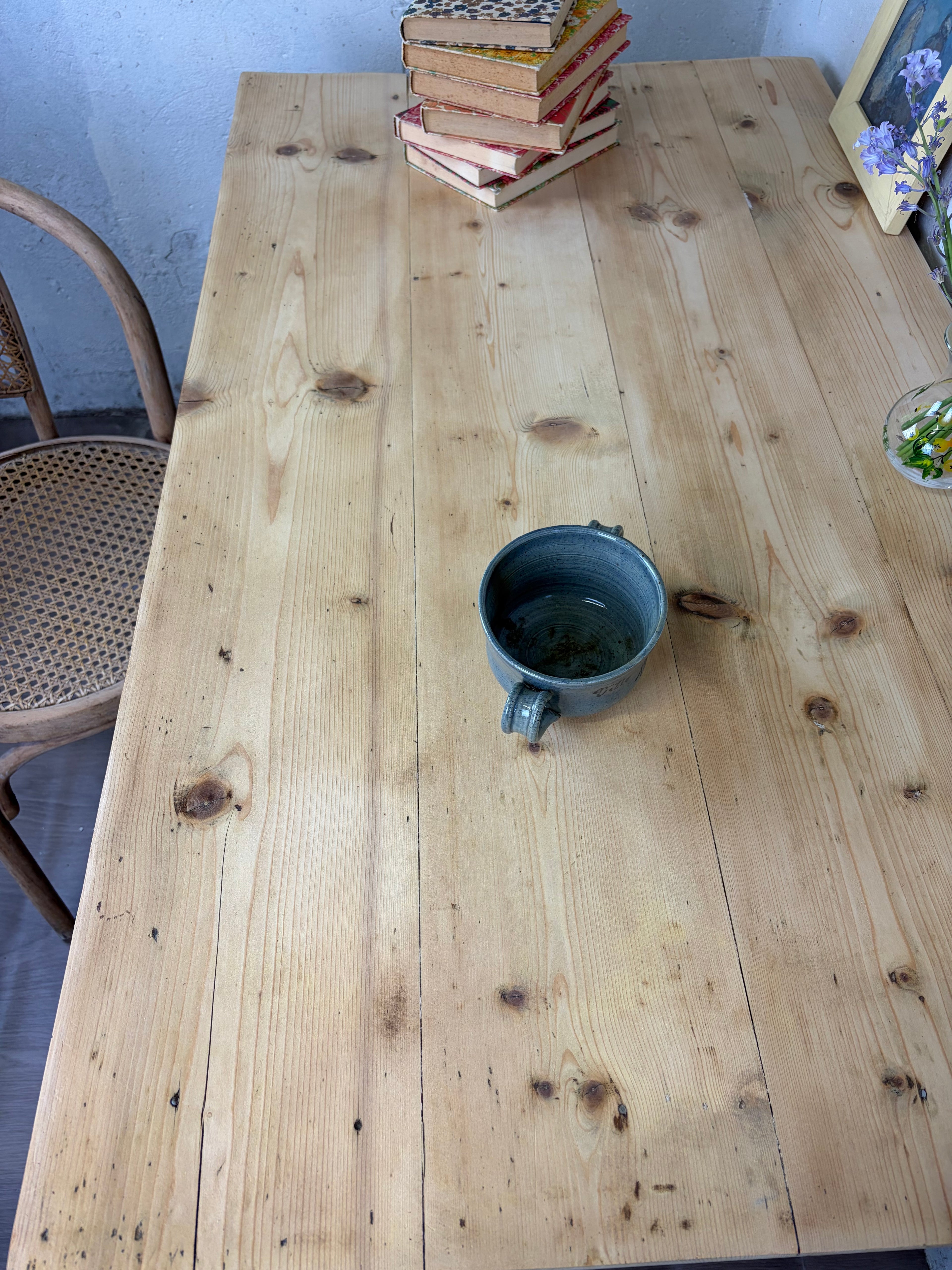 Table / Bureau