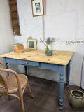 Table / Bureau